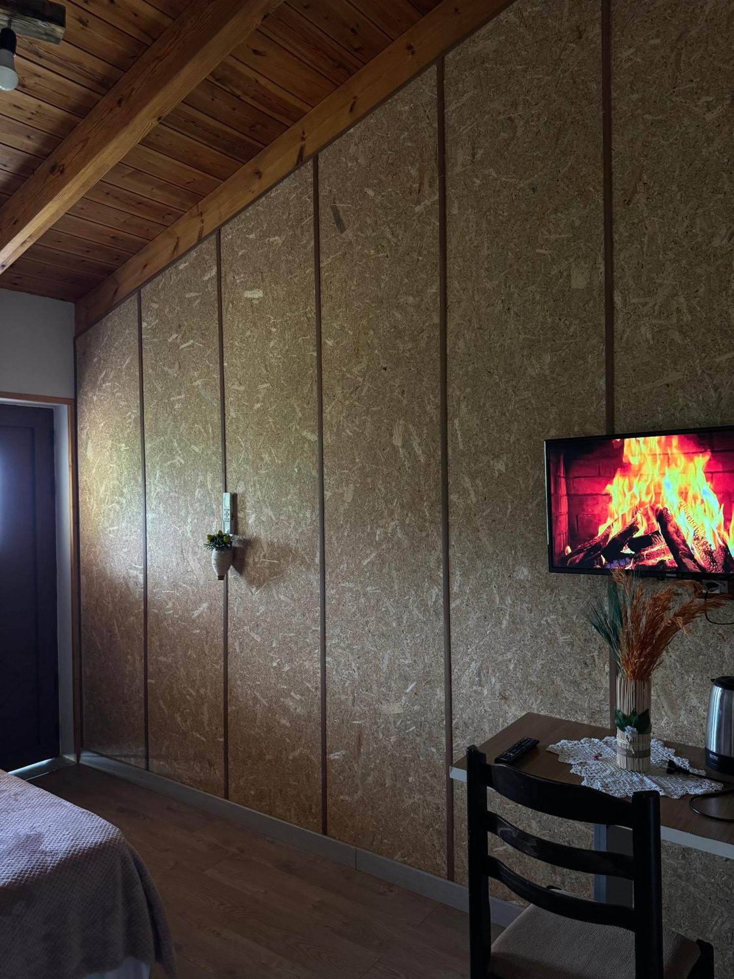 Bujtina Anlu Hotel Nepravishte Bagian luar foto
