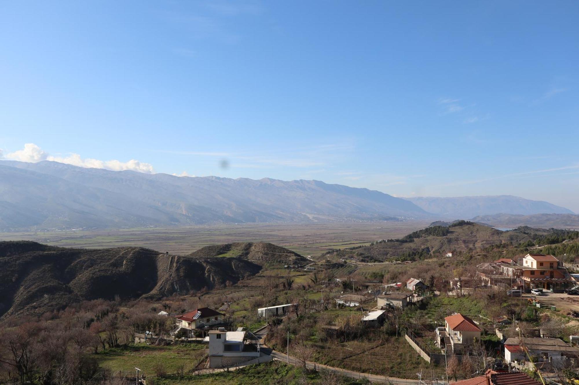 Bujtina Anlu Hotel Nepravishte Bagian luar foto